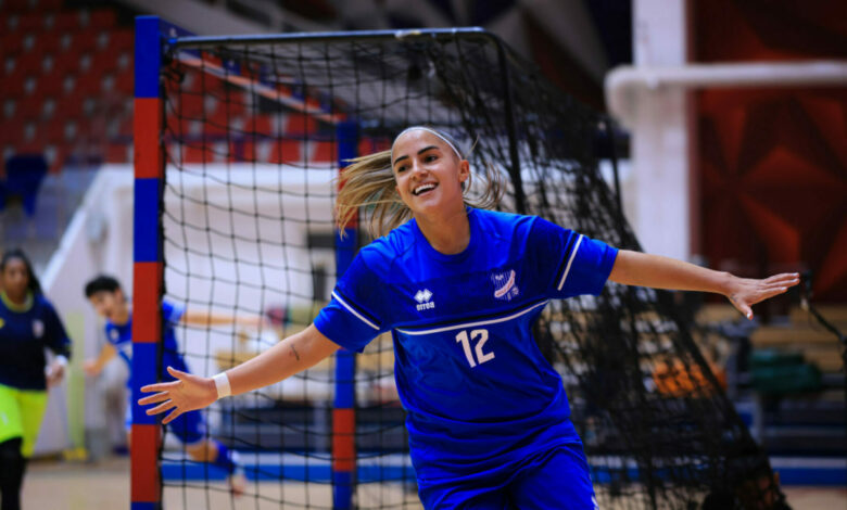 Bella Souza se destacou no futsal do Kuwait. Foto: Al-Thadamon