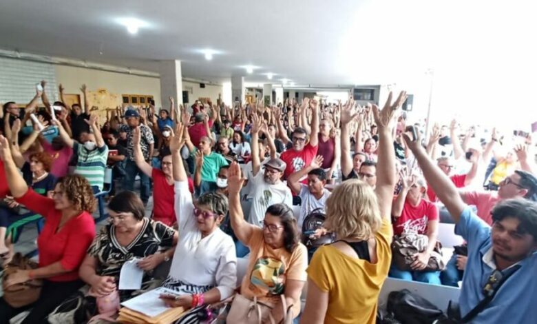 Professores da Rede Estadual no RN entraram em greve nesta sexta-feira. Foto: Lenilton Lima