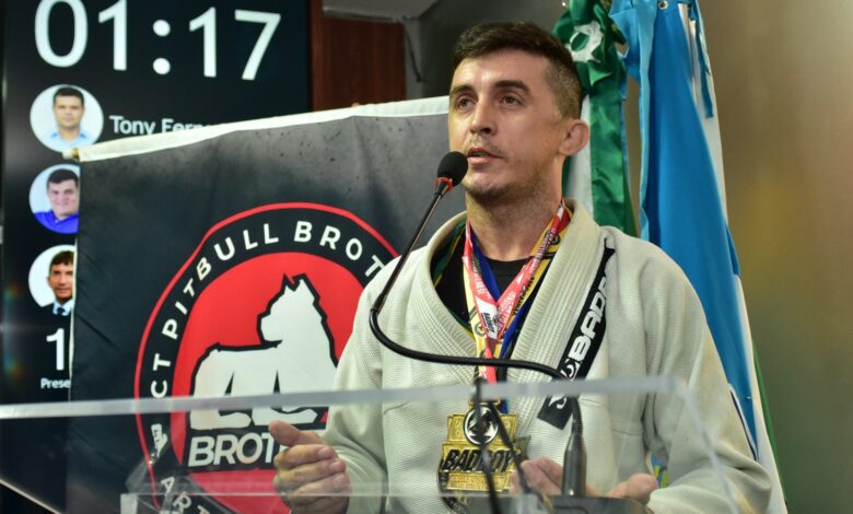 Atleta de Jiu-Jitsu vai à Câmara em busca de apoio para competir em Fortaleza. Foto: Edilberto Barros/CMM